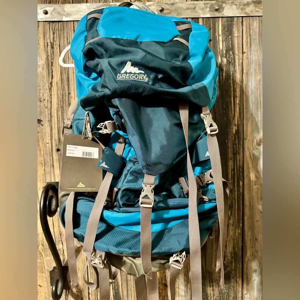 Gregory Deva 70 internal framed backpack! NEW, never used!